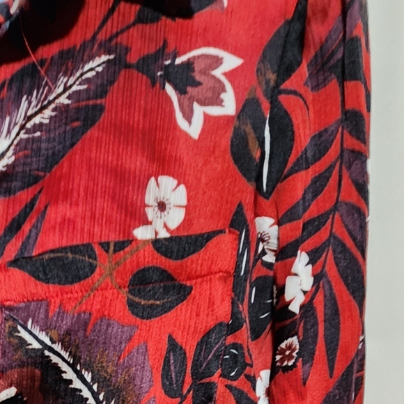 Zara Basics Red with Floral Print Long Sleeve Button Front Top Sz XS - Picture 3 of 7